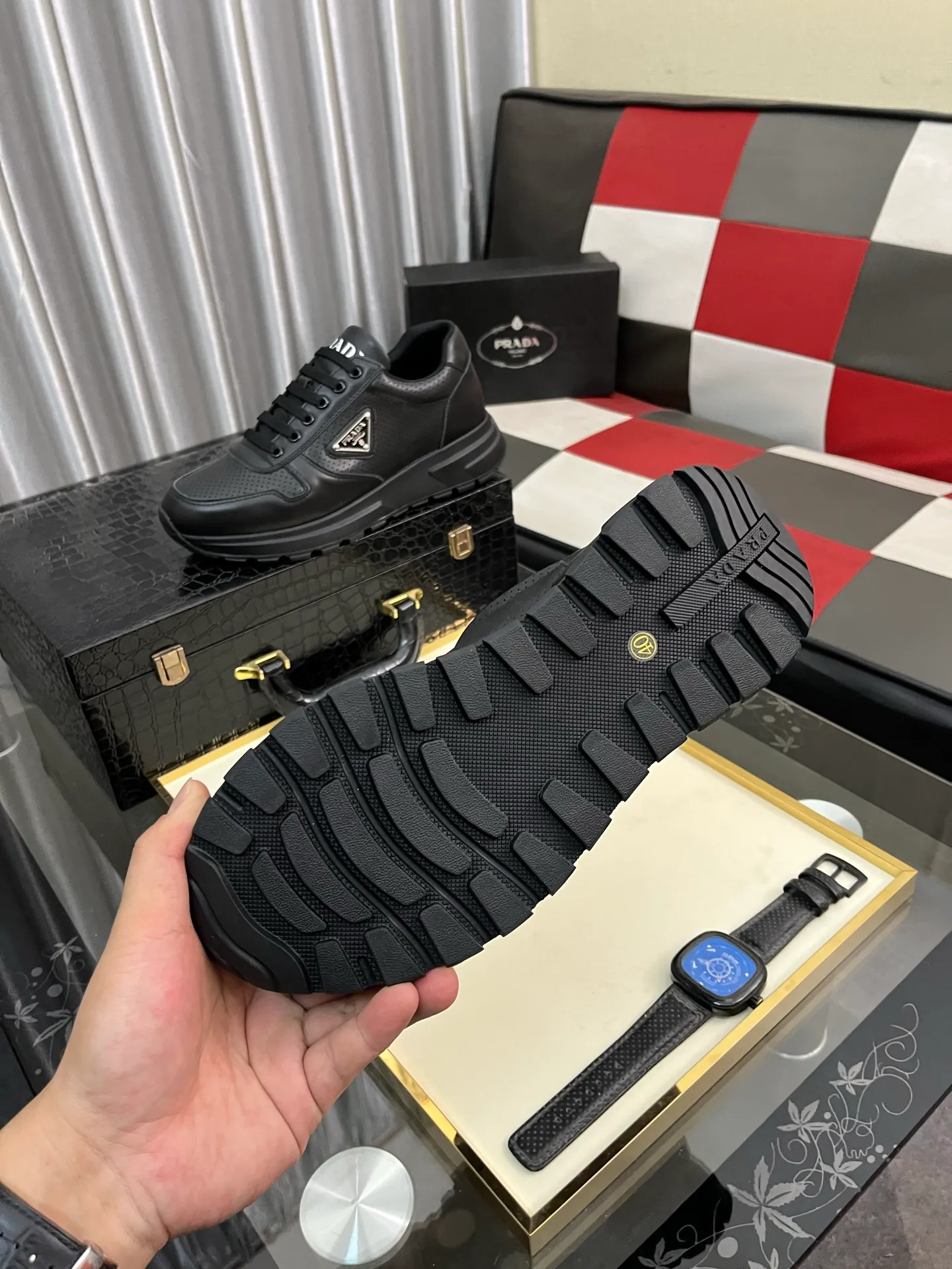 Men's shoes 💰420⌚️⌚️【PRADA】Prada - high-end quality original order 🔍🔍🔍 casual sports shoes - upper: 🔝 Nappa calfskin, brand hollow mesh hot reflective technology, tongue injection brand logo - lining: water-dyed cowhide - outsole: ultra-light TPU foam rubber; molded outsole -Ultra-high quality control and fine workmanship: highlighted (high-end, extravagance, and class) -Size: 38-443️⃣colors available